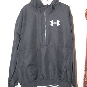 Under Armour 1/2 Zip Long Sleeve Pullover